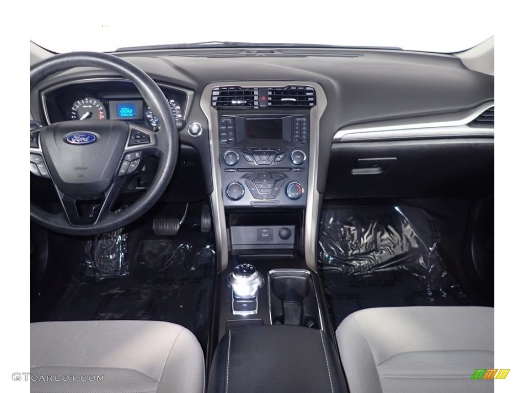 2018 Fusion S - Ingot Silver / Medium Light Stone photo #23