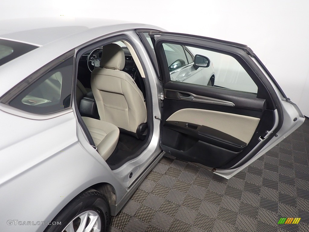 2018 Fusion S - Ingot Silver / Medium Light Stone photo #34