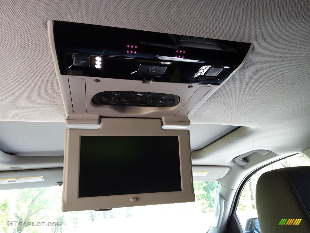 2020 Chevrolet Suburban LT 4WD Entertainment System Photos