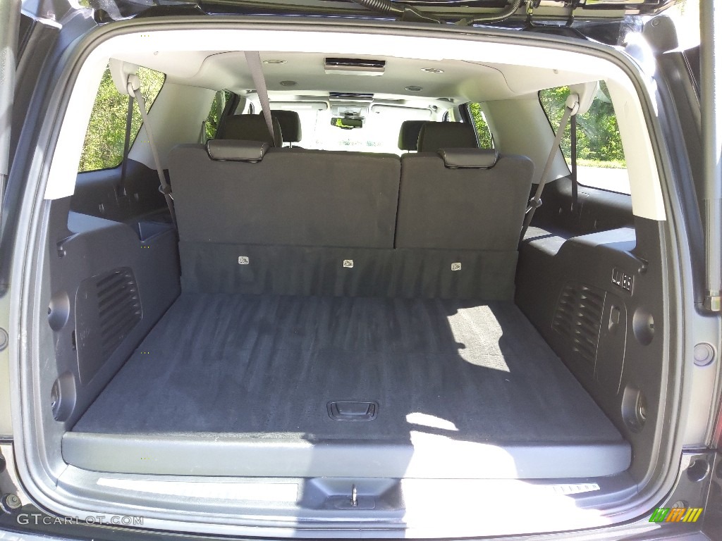 2020 Chevrolet Suburban LT 4WD Trunk Photos
