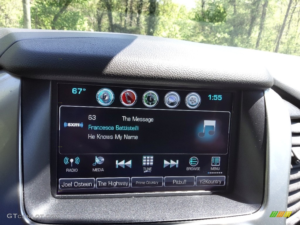 2020 Suburban LT 4WD - Black / Jet Black photo #25