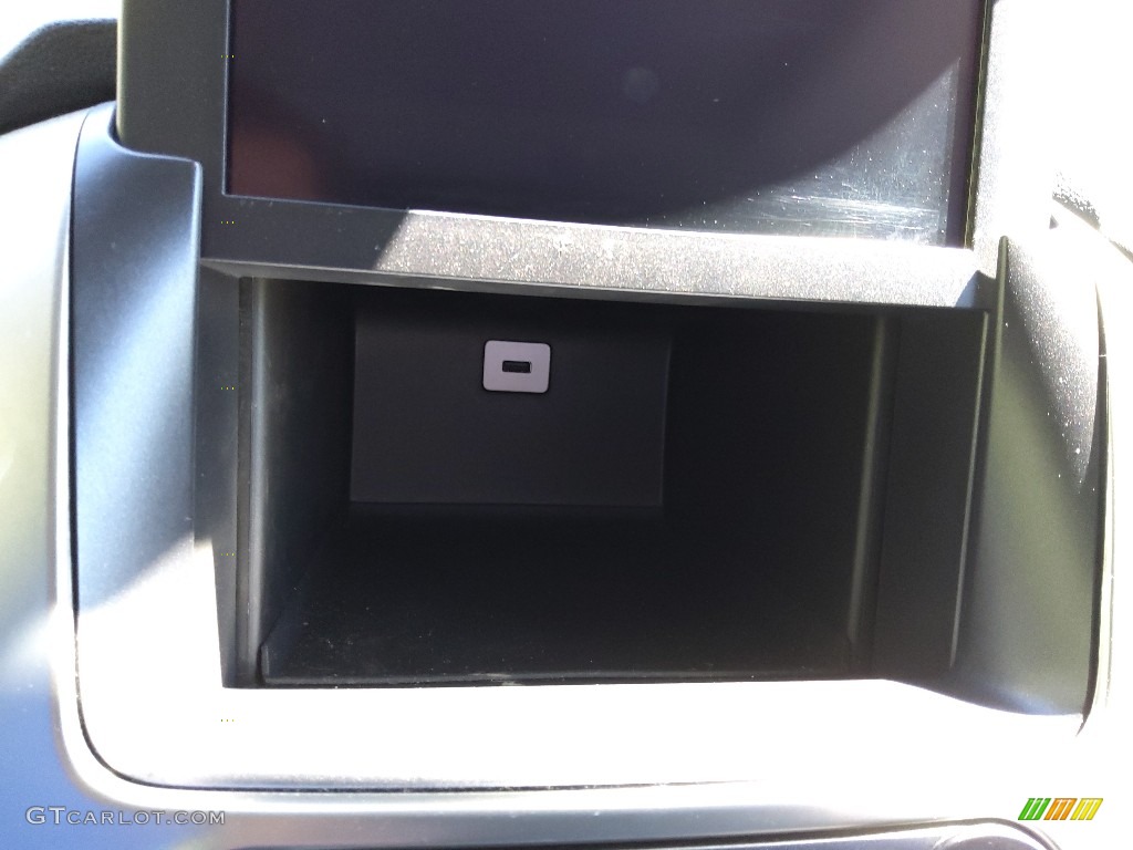 2020 Suburban LT 4WD - Black / Jet Black photo #27