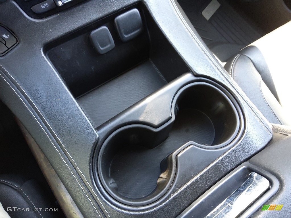 2020 Suburban LT 4WD - Black / Jet Black photo #31