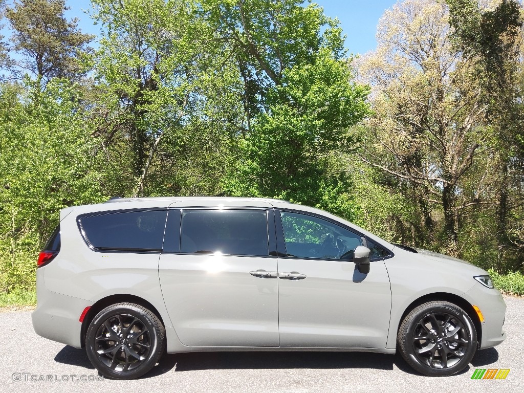 Ceramic Gray 2023 Chrysler Pacifica Touring L AWD Exterior Photo #145921663