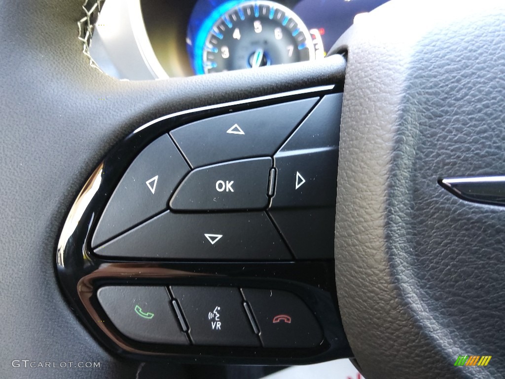 2023 Chrysler Pacifica Touring L AWD Black Steering Wheel Photo #145922038