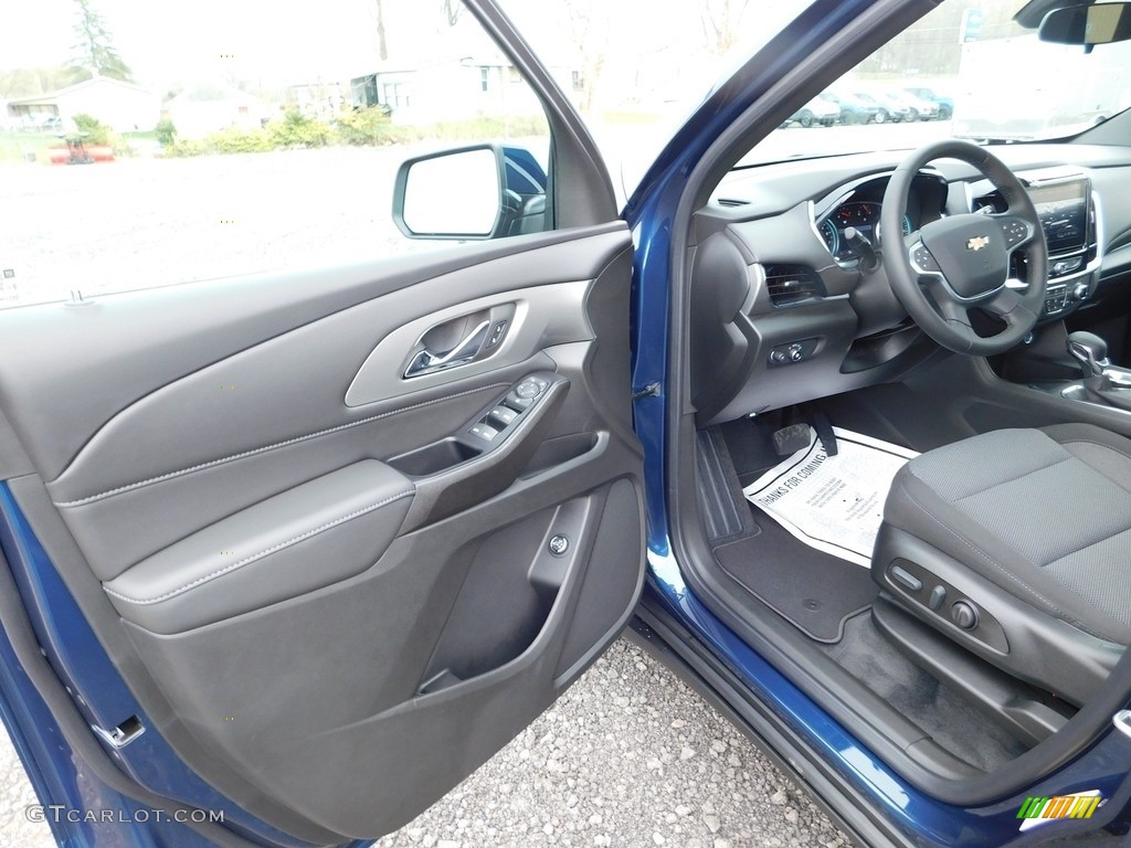 2023 Chevrolet Traverse LT AWD Front Seat Photo #145924642