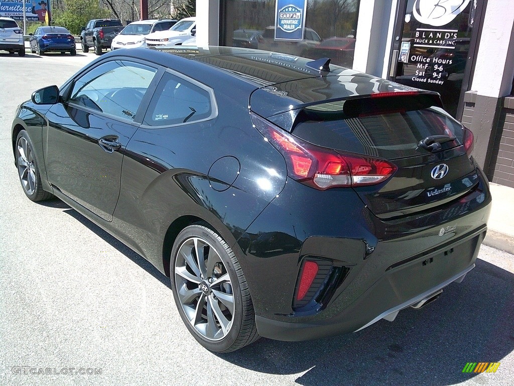 2020 Veloster 2.0 - Ultra Black / Black photo #4