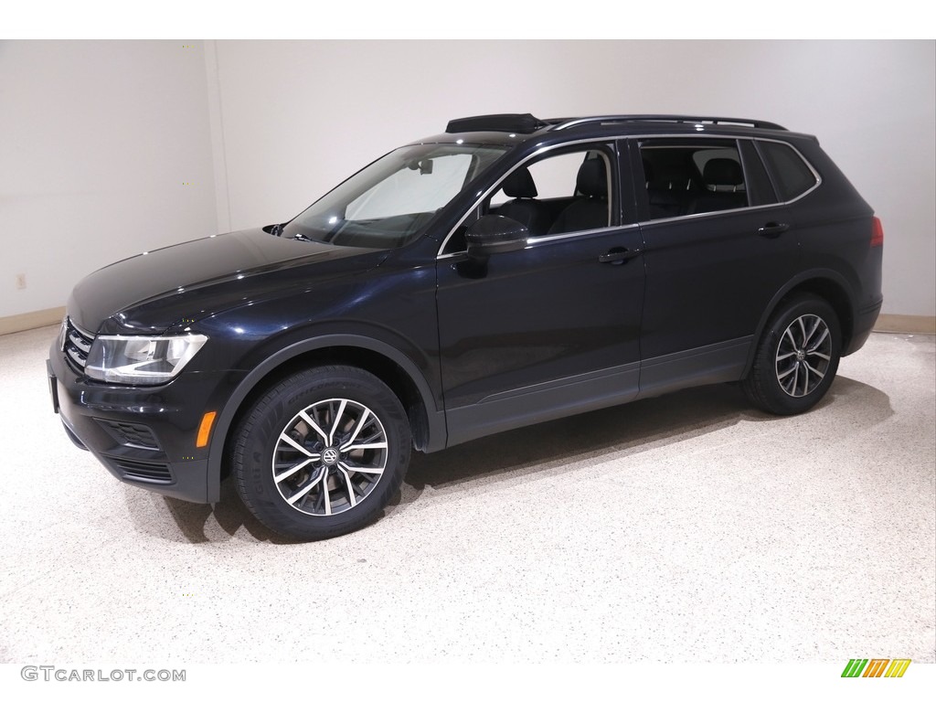2019 Tiguan SE 4MOTION - Deep Black Pearl / Titan Black photo #3