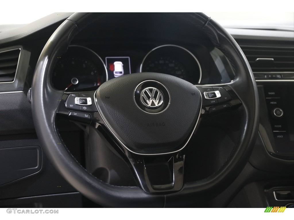 2019 Tiguan SE 4MOTION - Deep Black Pearl / Titan Black photo #7
