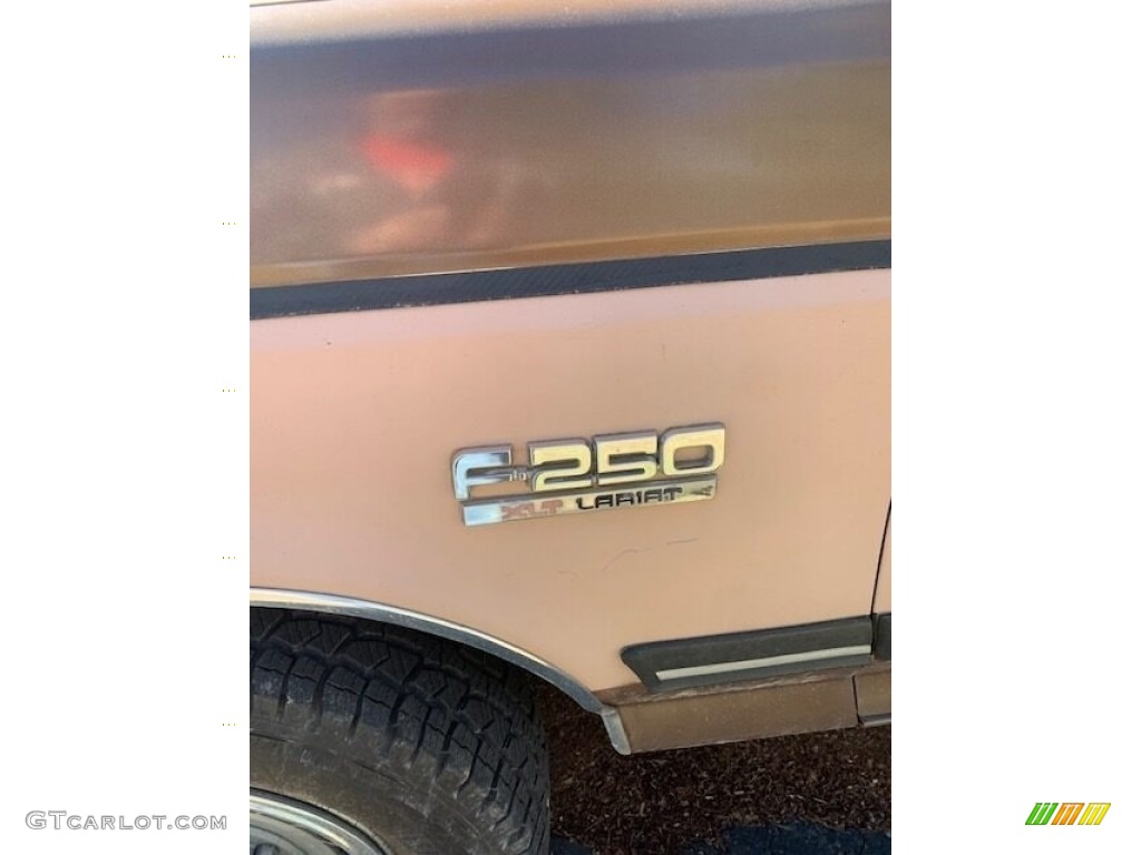 1989 Ford F250 XLT Lariat Regular Cab Marks and Logos Photo #145927177