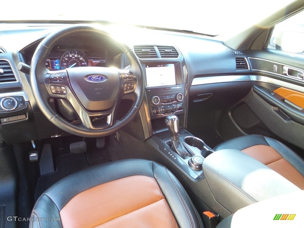 2019 Explorer XLT 4WD - Magnetic / Medium Black photo #19
