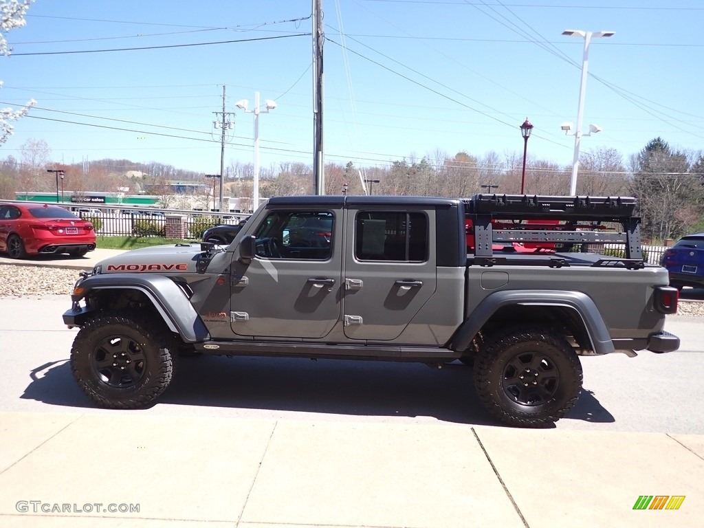 2022 Gladiator Mojave 4x4 - Sting-Gray / Black photo #5
