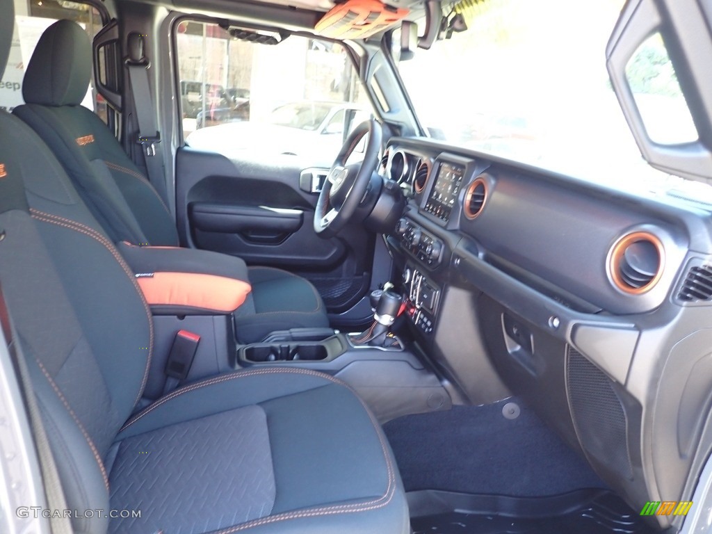 2022 Gladiator Mojave 4x4 - Sting-Gray / Black photo #11