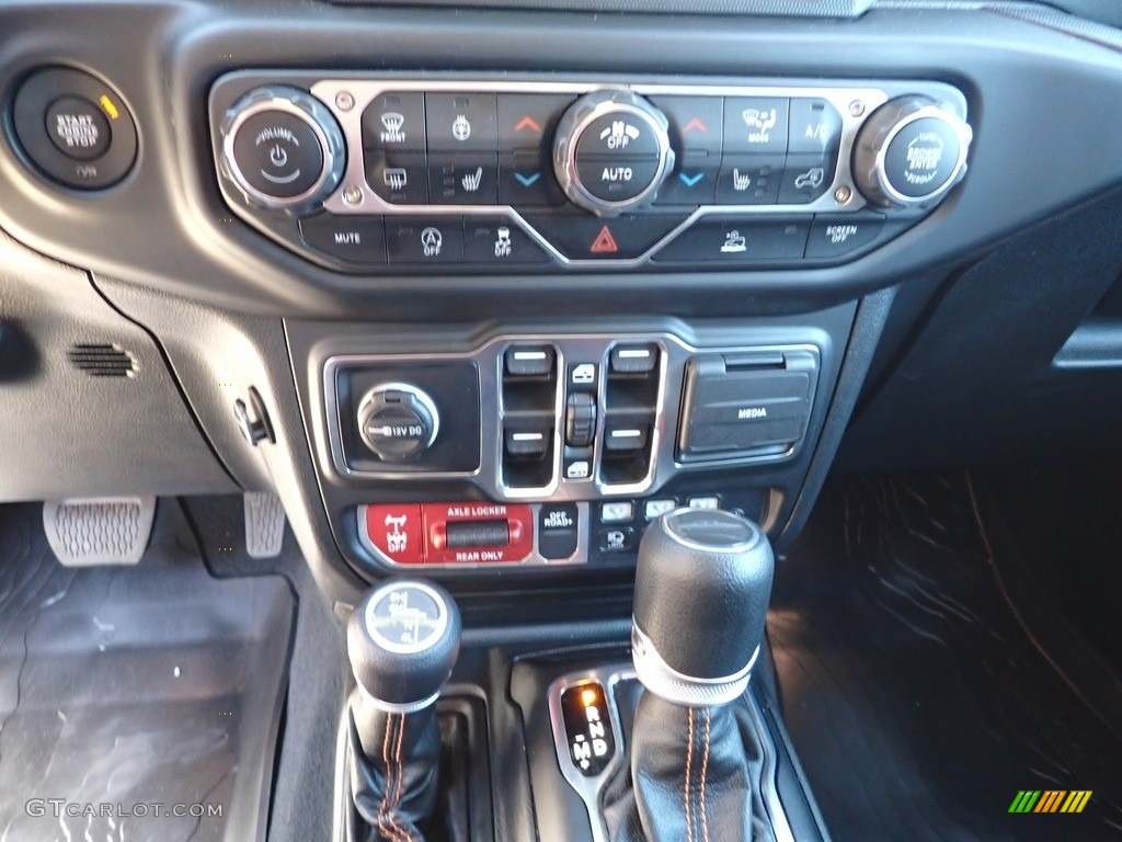 2022 Gladiator Mojave 4x4 - Sting-Gray / Black photo #19