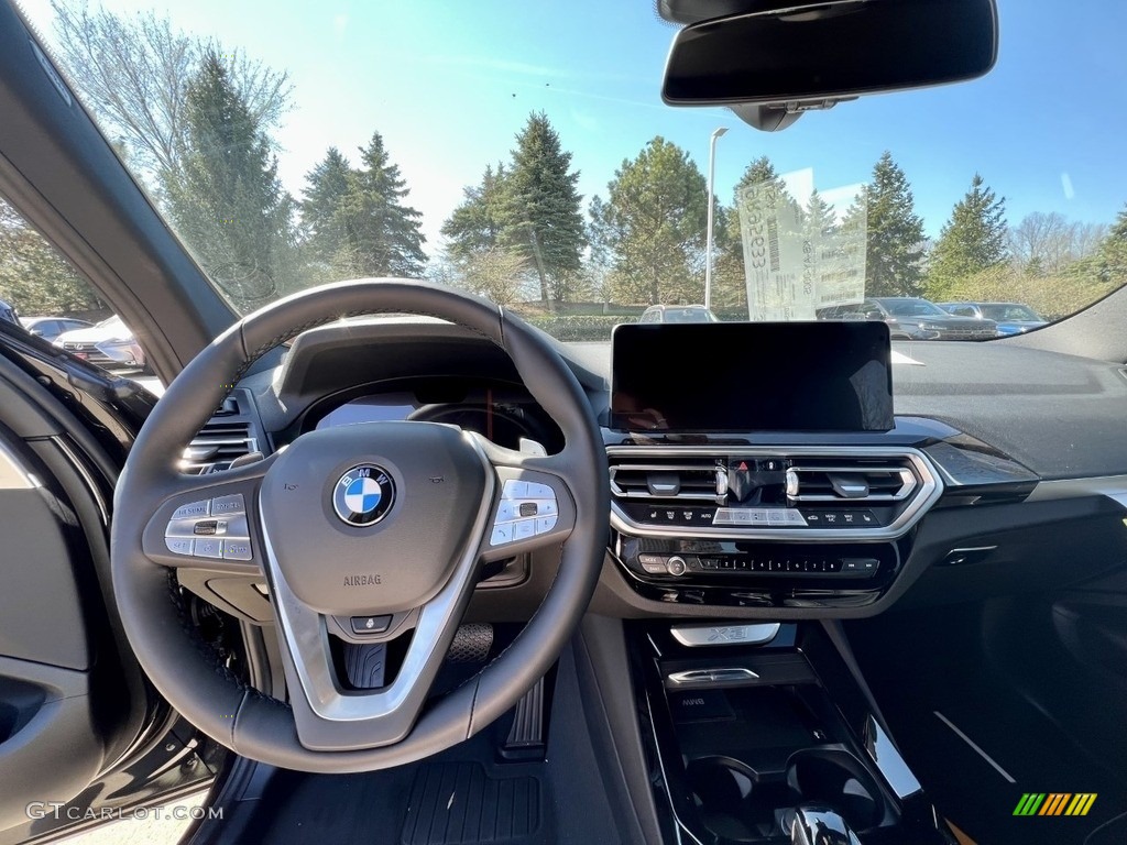 2023 X3 xDrive30i - Black Sapphire Metallic / Black photo #10