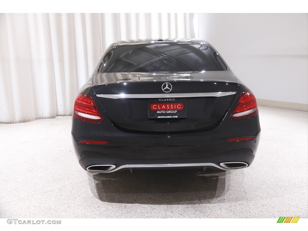 2017 E 300 4Matic Sedan - Obsidian Black Metallic / Macchiato Beige/Black photo #23