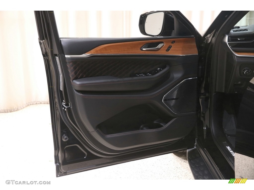 2022 Jeep Grand Cherokee L Summit Reserve 4x4 Global Black Door Panel Photo #145937576