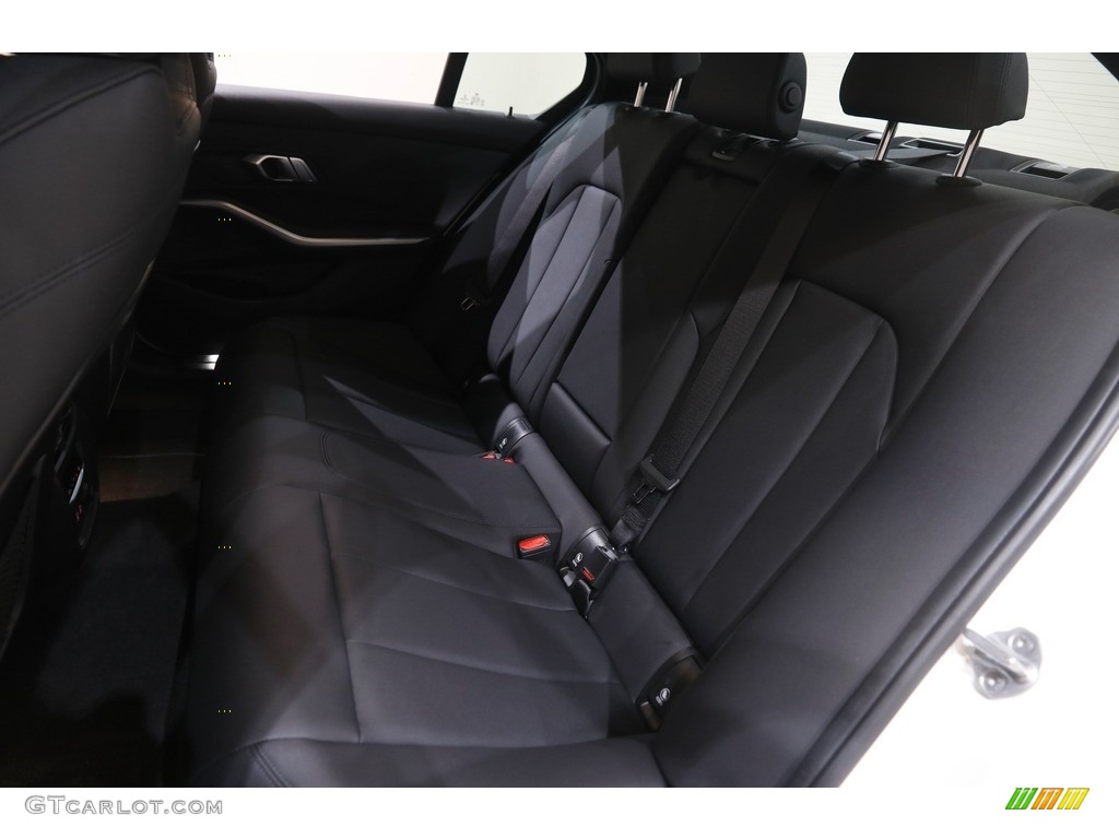 2020 3 Series 330i xDrive Sedan - Alpine White / Black photo #20