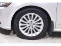 2016 Volkswagen Passat SE Sedan Wheel and Tire Photo