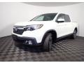 2019 White Diamond Pearl Honda Ridgeline RTL AWD  photo #9