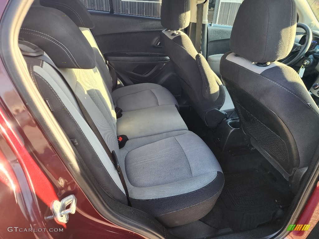 2016 Trax LT - Crimson Metallic / Jet Black/Light Titanium photo #6