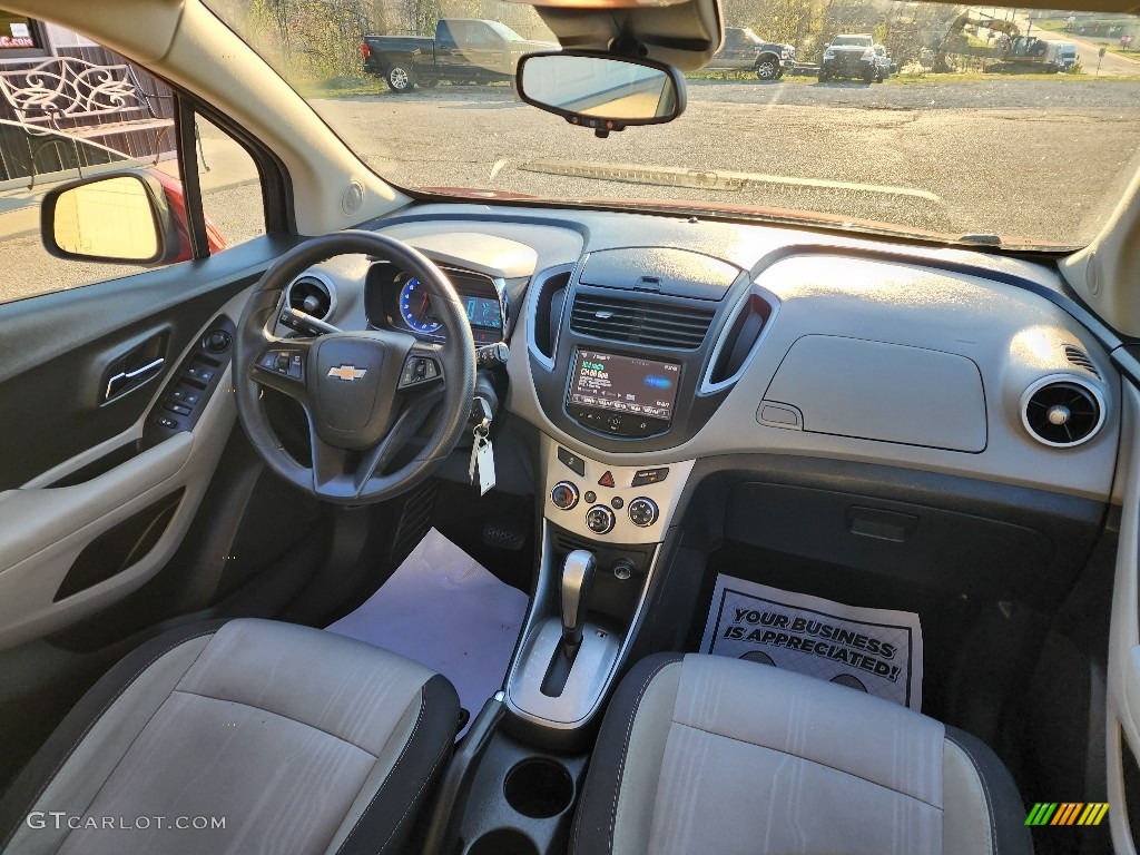 2016 Trax LT - Crimson Metallic / Jet Black/Light Titanium photo #7