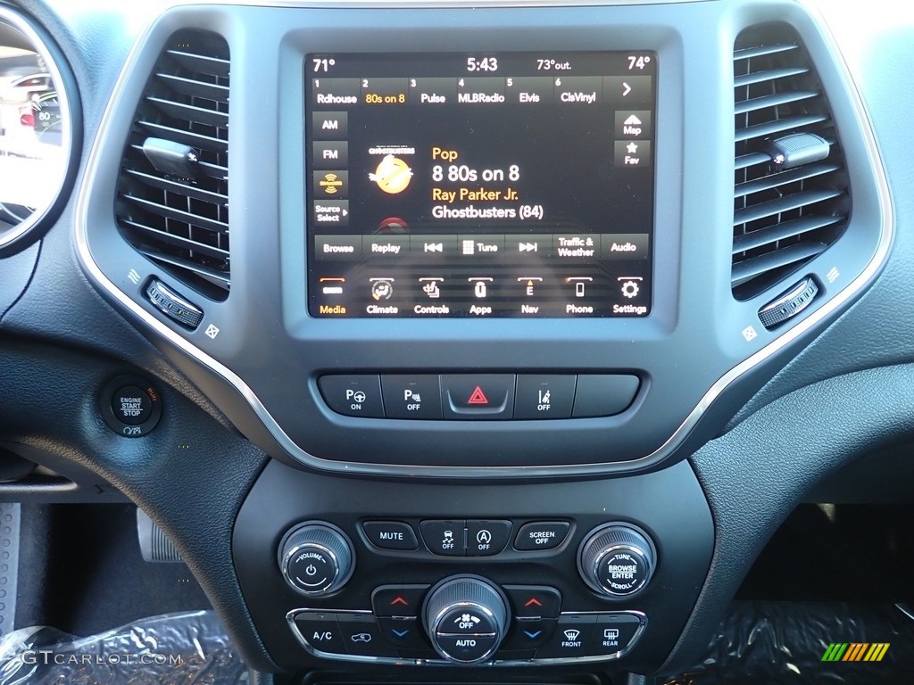 2023 Cherokee Altitude Lux 4x4 - Sting-Gray / Black photo #20
