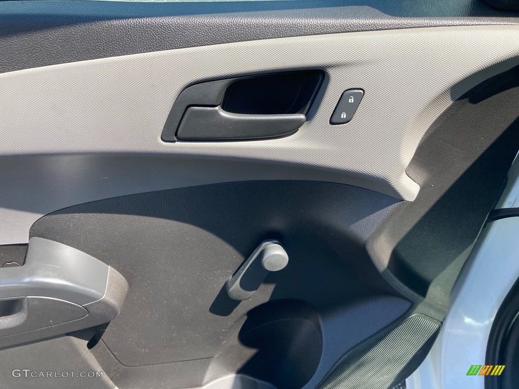2017 Sonic LT Hatchback - Summit White / Jet Black/Dark Titanium photo #11