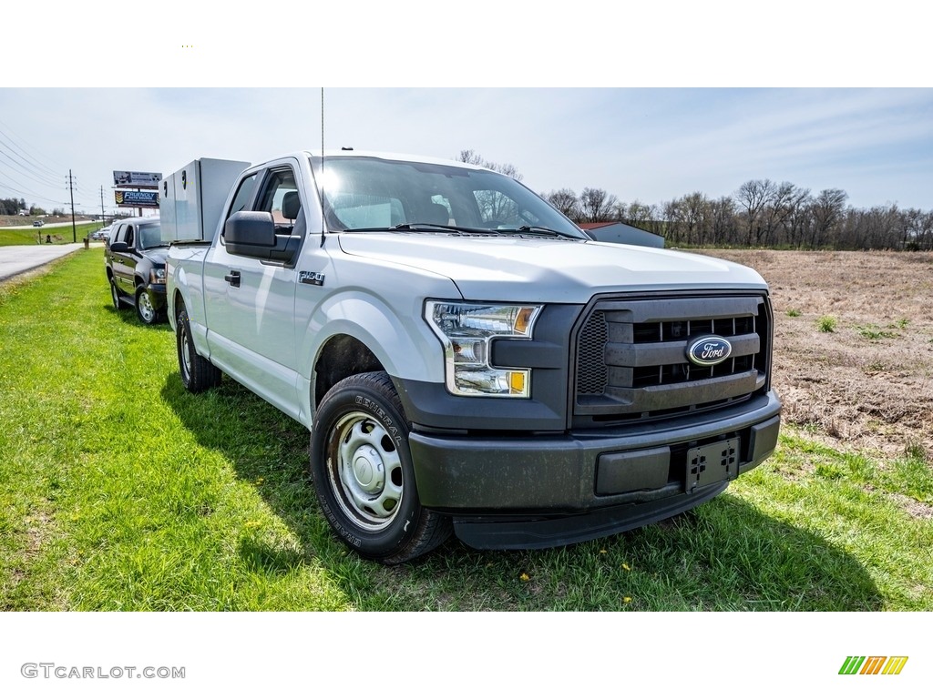 2016 F150 XLT SuperCab - Oxford White / Medium Earth Gray photo #1