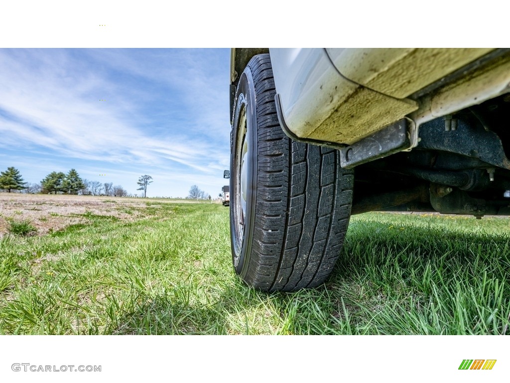 2016 F150 XLT SuperCab - Oxford White / Medium Earth Gray photo #14