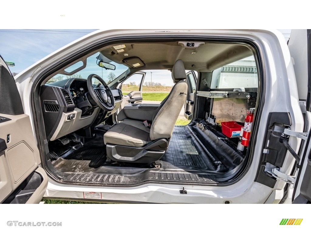 2016 F150 XLT SuperCab - Oxford White / Medium Earth Gray photo #17