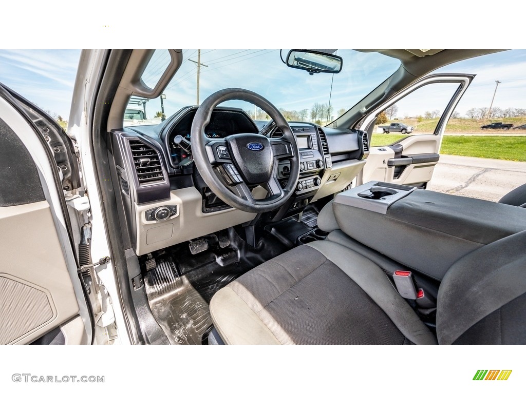 2016 F150 XLT SuperCab - Oxford White / Medium Earth Gray photo #18