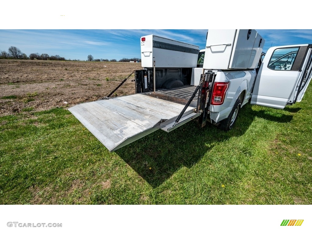 2016 F150 XLT SuperCab - Oxford White / Medium Earth Gray photo #21