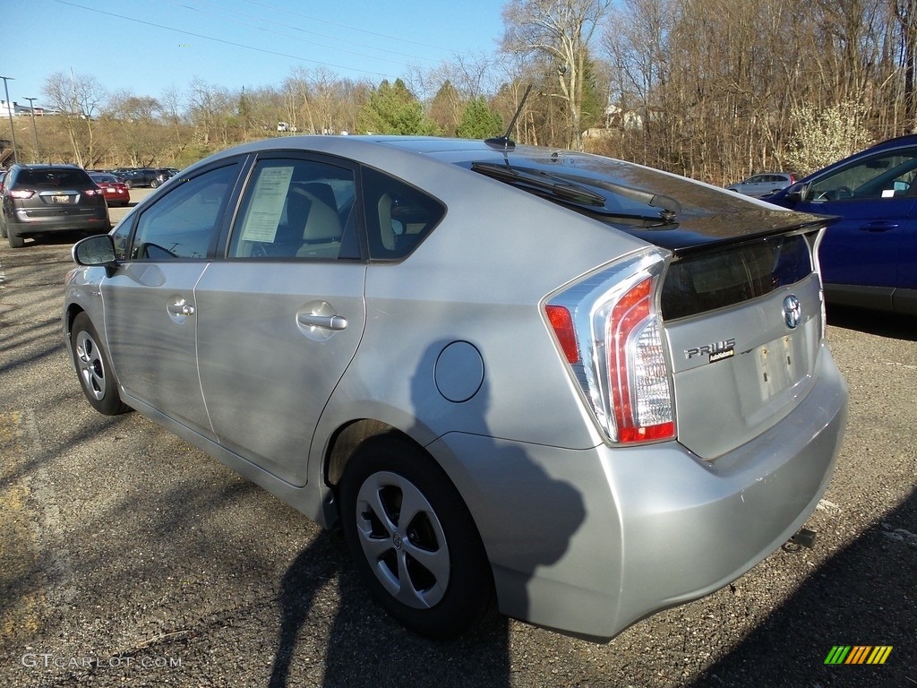 2013 Prius Two Hybrid - Classic Silver Metallic / Bisque photo #2