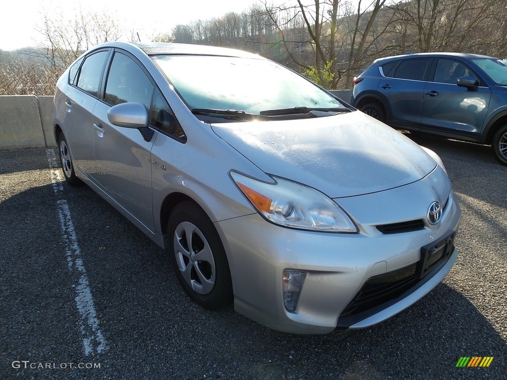 2013 Prius Two Hybrid - Classic Silver Metallic / Bisque photo #5