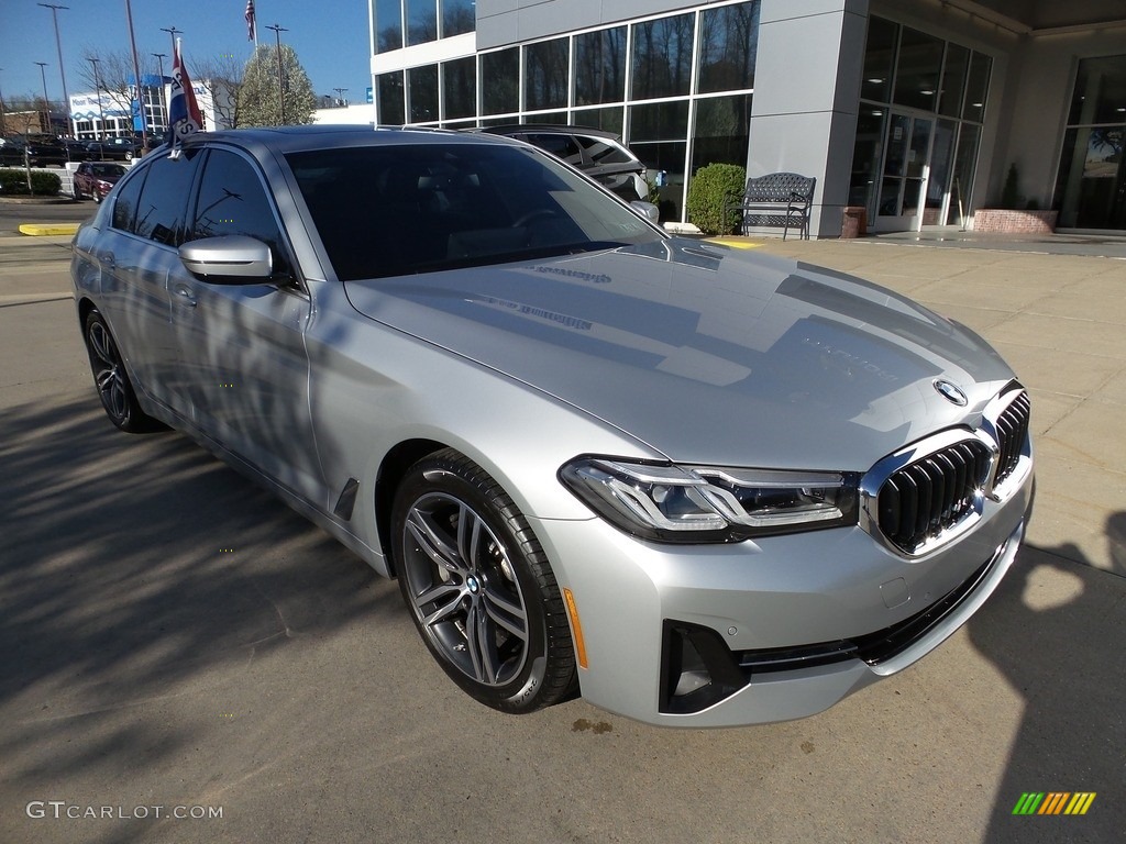 2021 5 Series 530i xDrive Sedan - Glacier Silver Metallic / Black photo #9