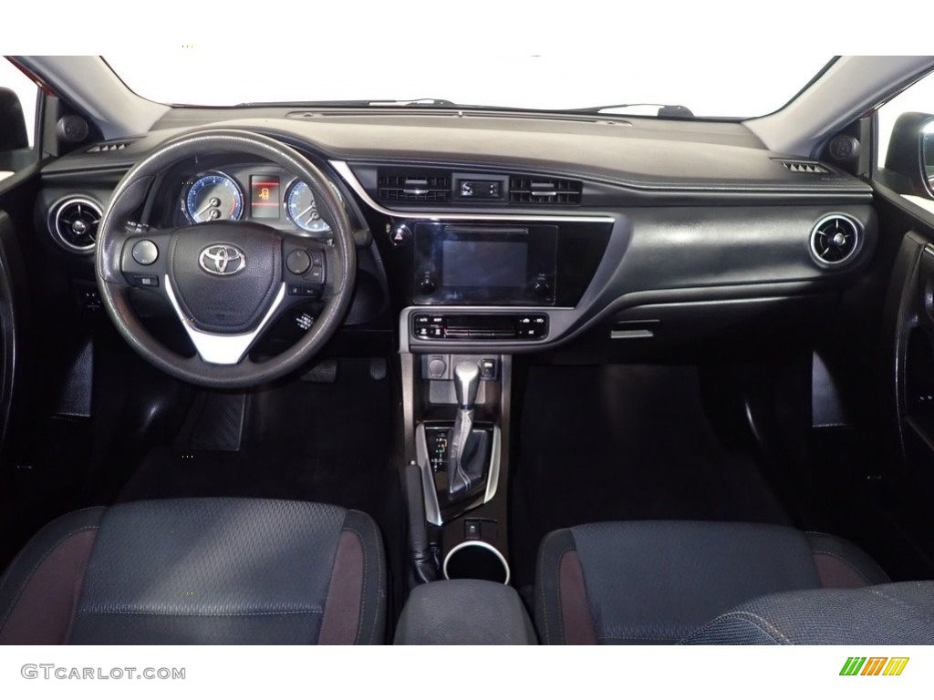 2019 Corolla LE - Barcelona Red Metallic / Black photo #20