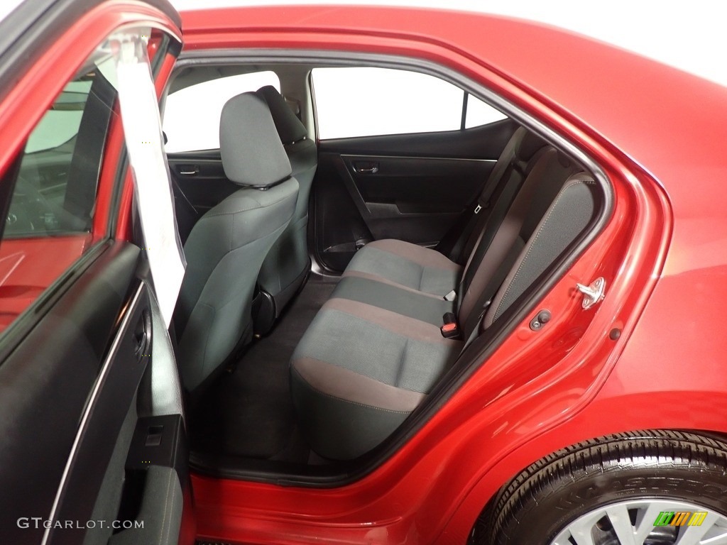 2019 Corolla LE - Barcelona Red Metallic / Black photo #31