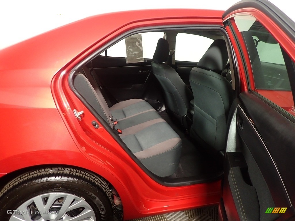 2019 Corolla LE - Barcelona Red Metallic / Black photo #33