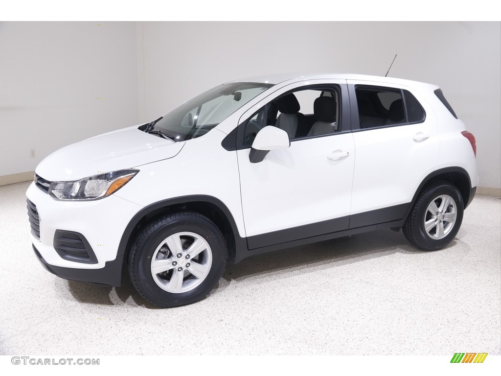 2022 Trax LS AWD - Summit White / Jet Black photo #3