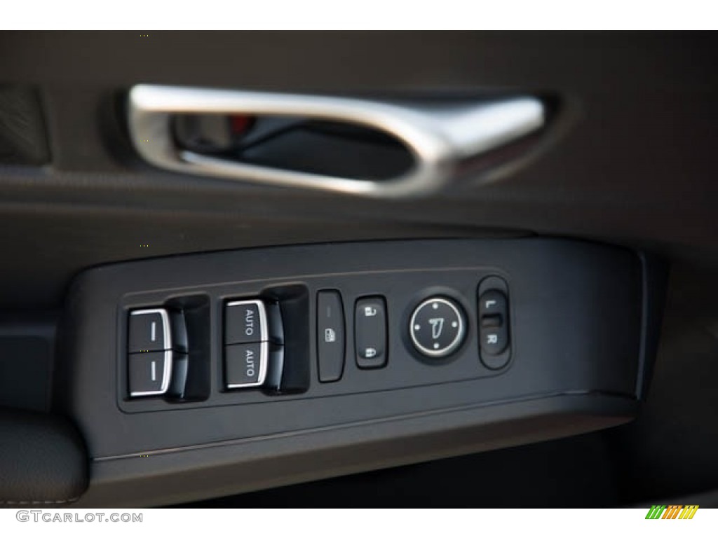 2023 Honda Civic EX-L Hatchback Controls Photos