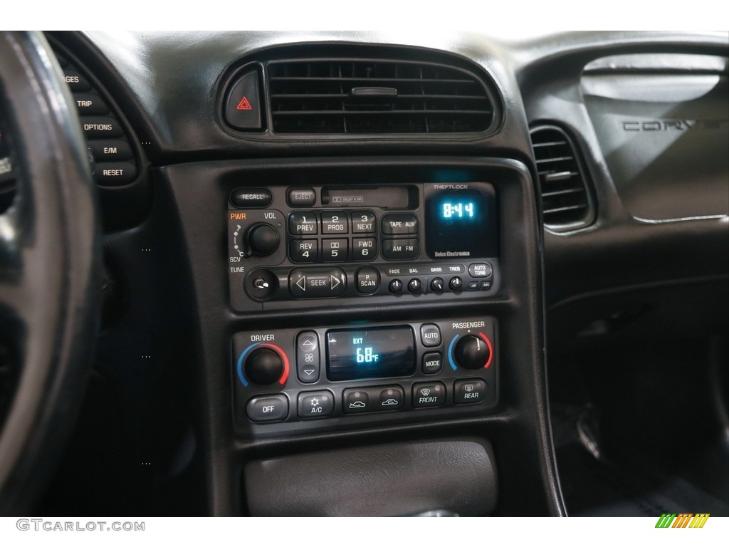 2001 Chevrolet Corvette Convertible Controls Photos