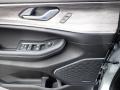 Silver Zynith - Grand Cherokee 4XE Photo No. 14