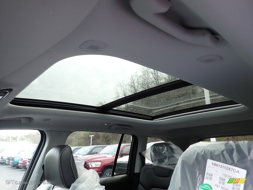 2023 Jeep Grand Cherokee 4XE Sunroof Photo #145955078