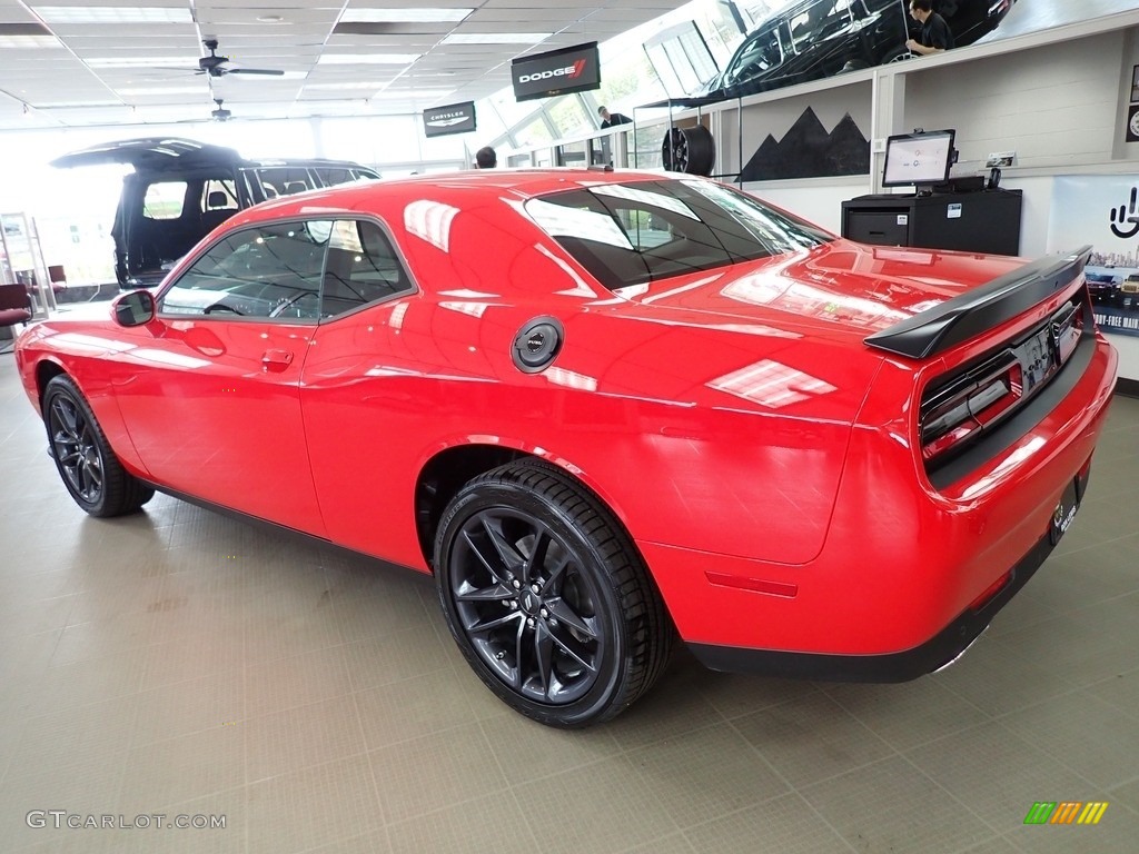 2023 Challenger GT AWD - Torred / Black photo #3