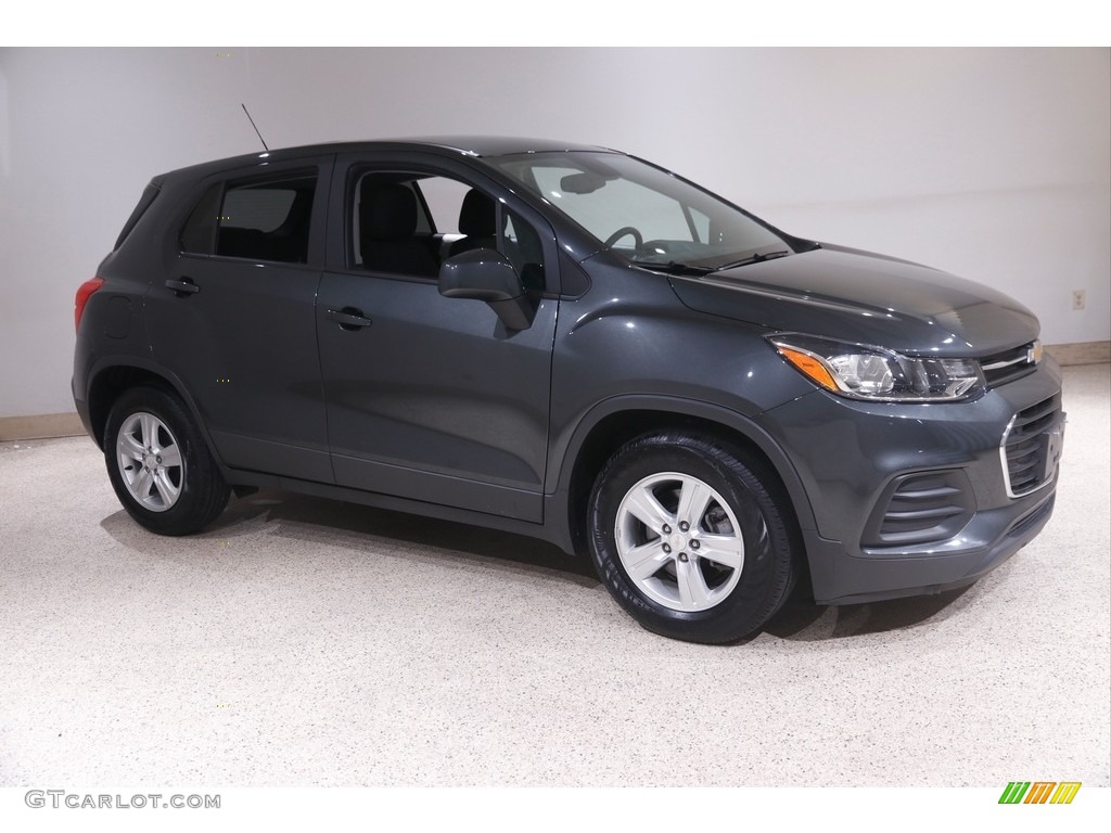 2020 Trax LS - Nightfall Gray Metallic / Jet Black photo #1