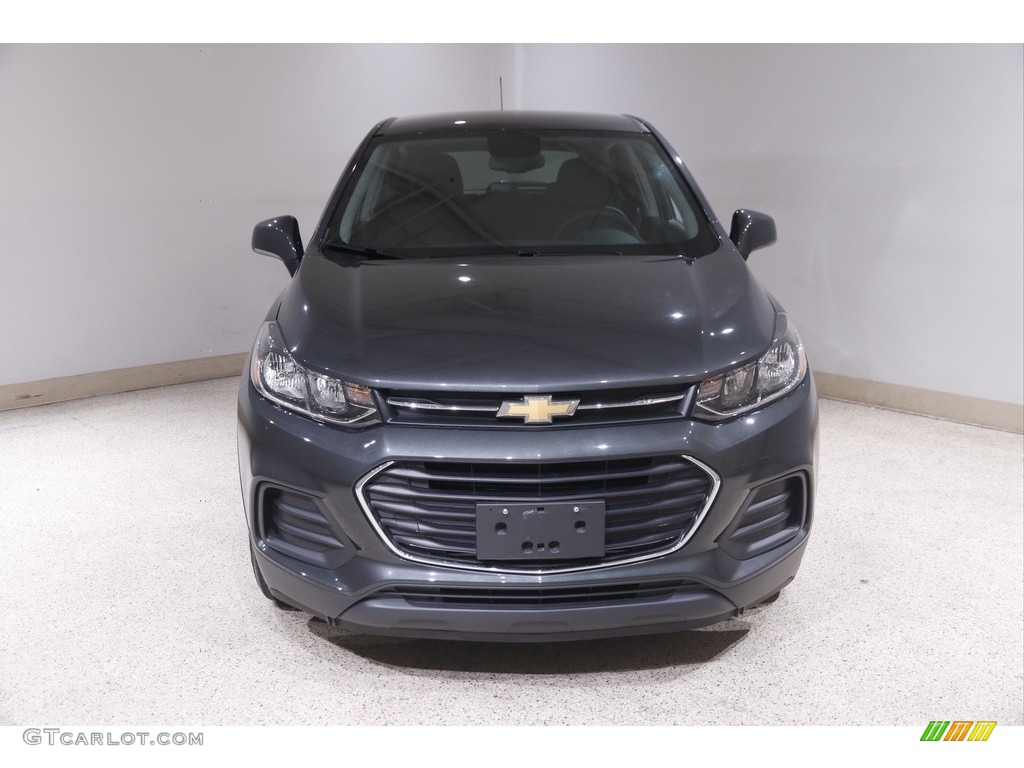 2020 Trax LS - Nightfall Gray Metallic / Jet Black photo #2