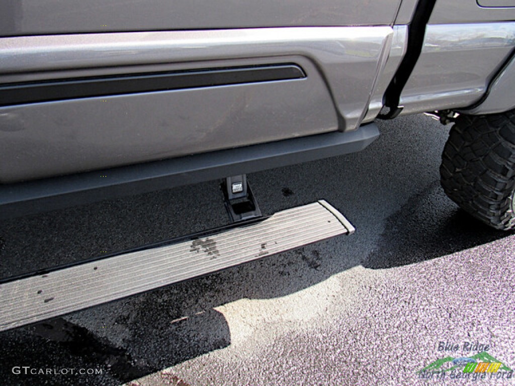 2022 F250 Super Duty Lariat Tuscany Black Ops Crew Cab 4x4 - Carbonized Gray / Black Onyx photo #32
