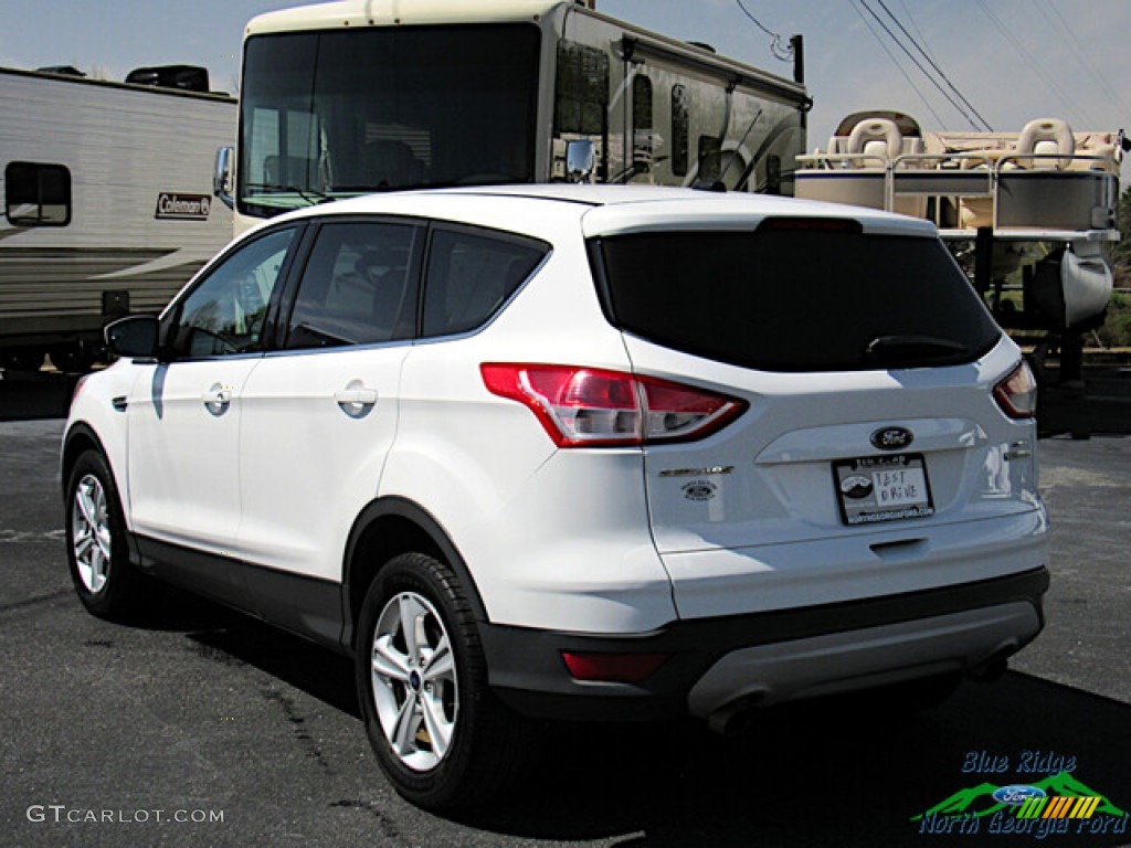 2015 Escape SE - Oxford White / Medium Light Stone photo #3