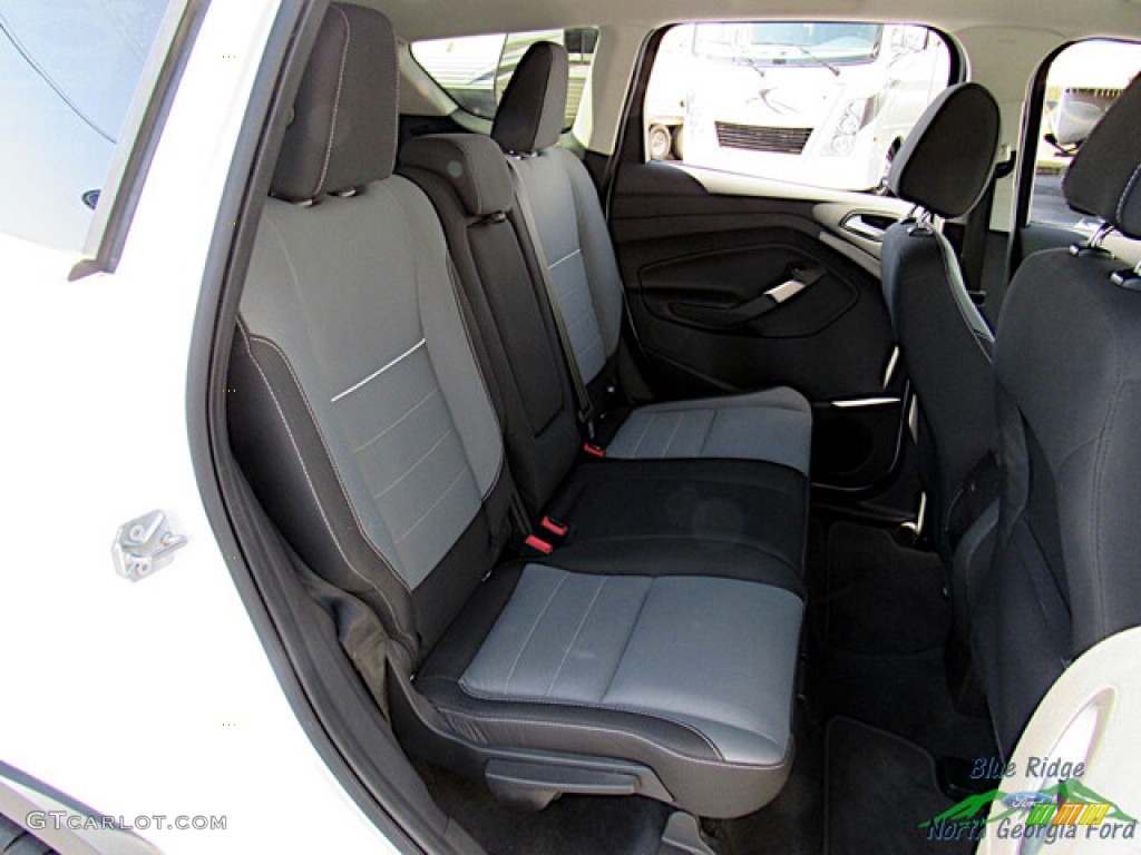 2015 Escape SE - Oxford White / Medium Light Stone photo #13